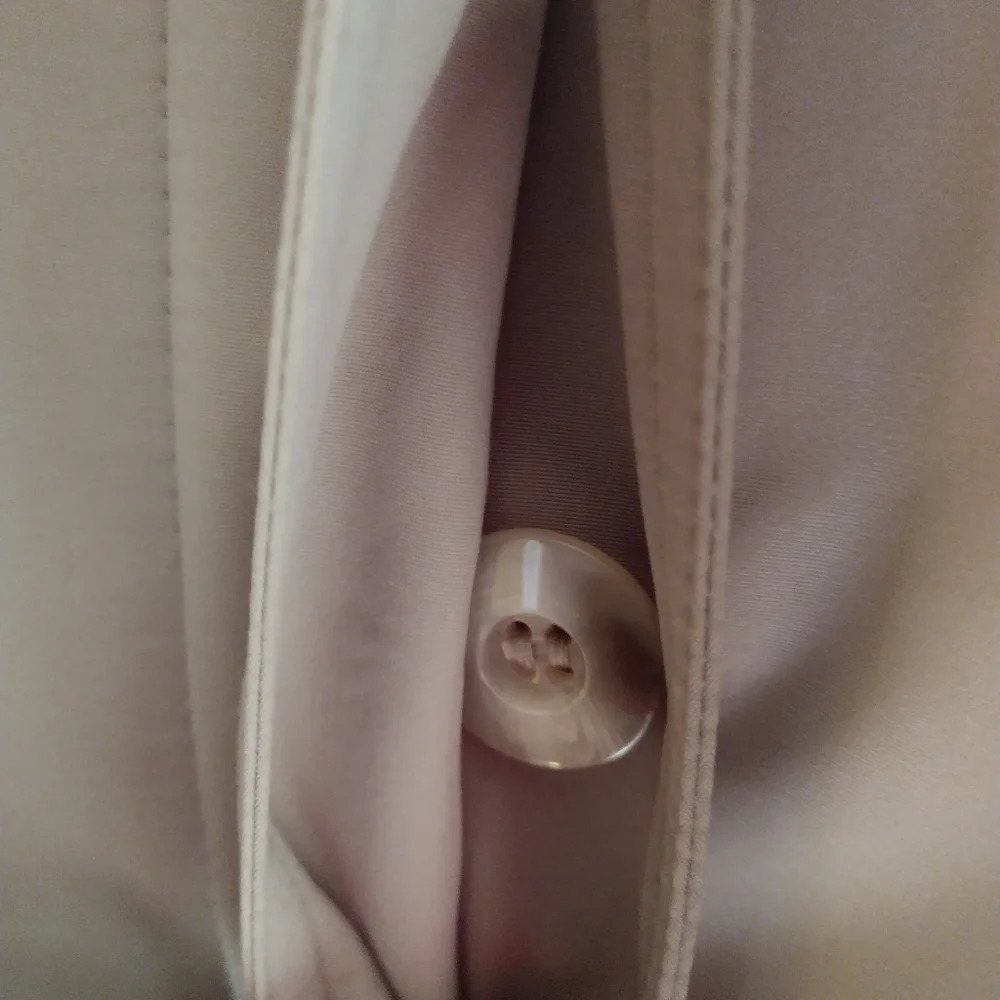Gallery Hooded Trench Coat EUC - Picture 8 of 16